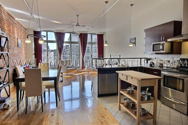 Accueil-Condo-Loft-Old-Montreal-Old-Port-395-Notre-Dame-Ouest-For-Rent-A-Louer-2